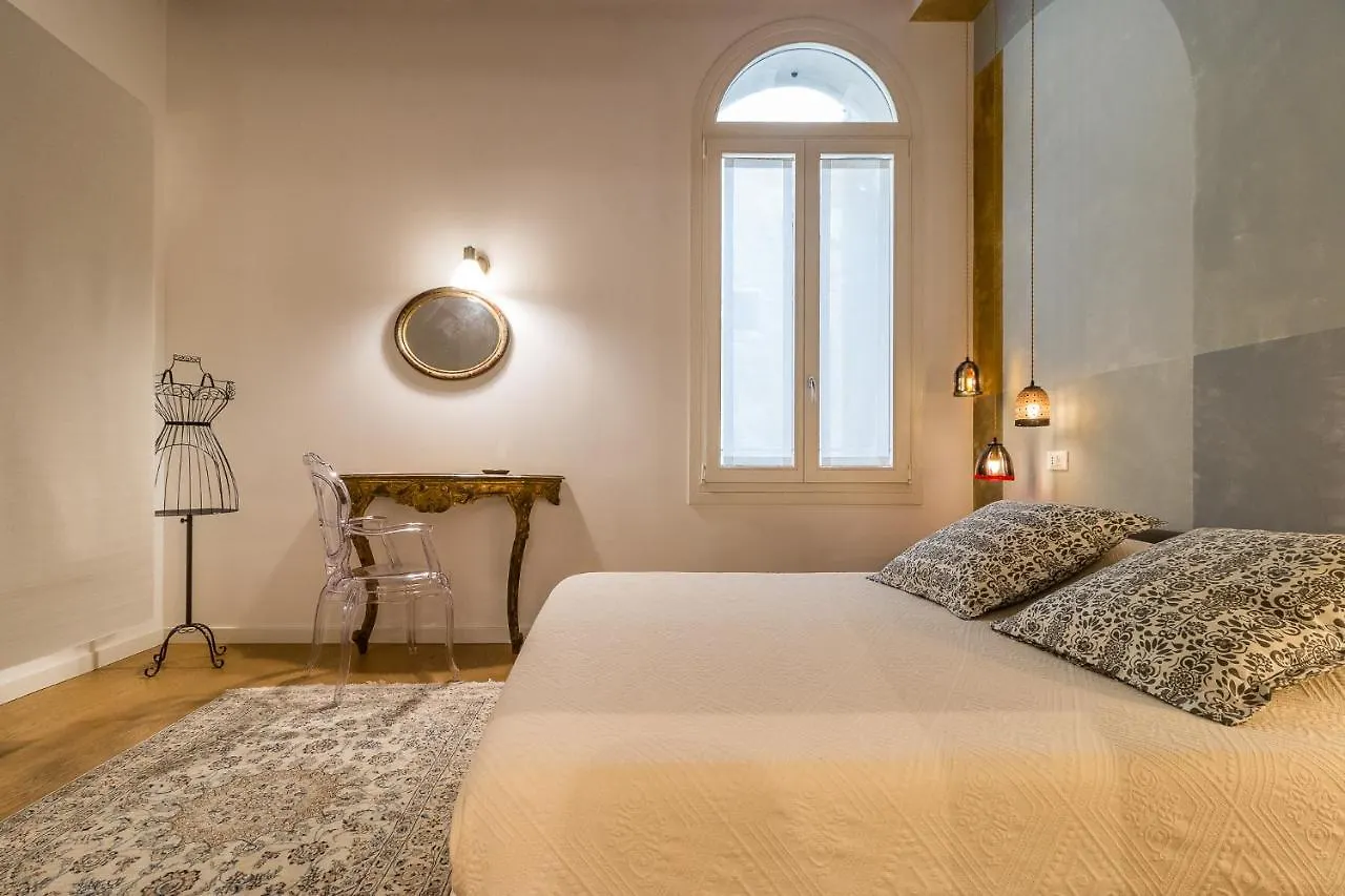 Apartment Gallery House Venice Italy